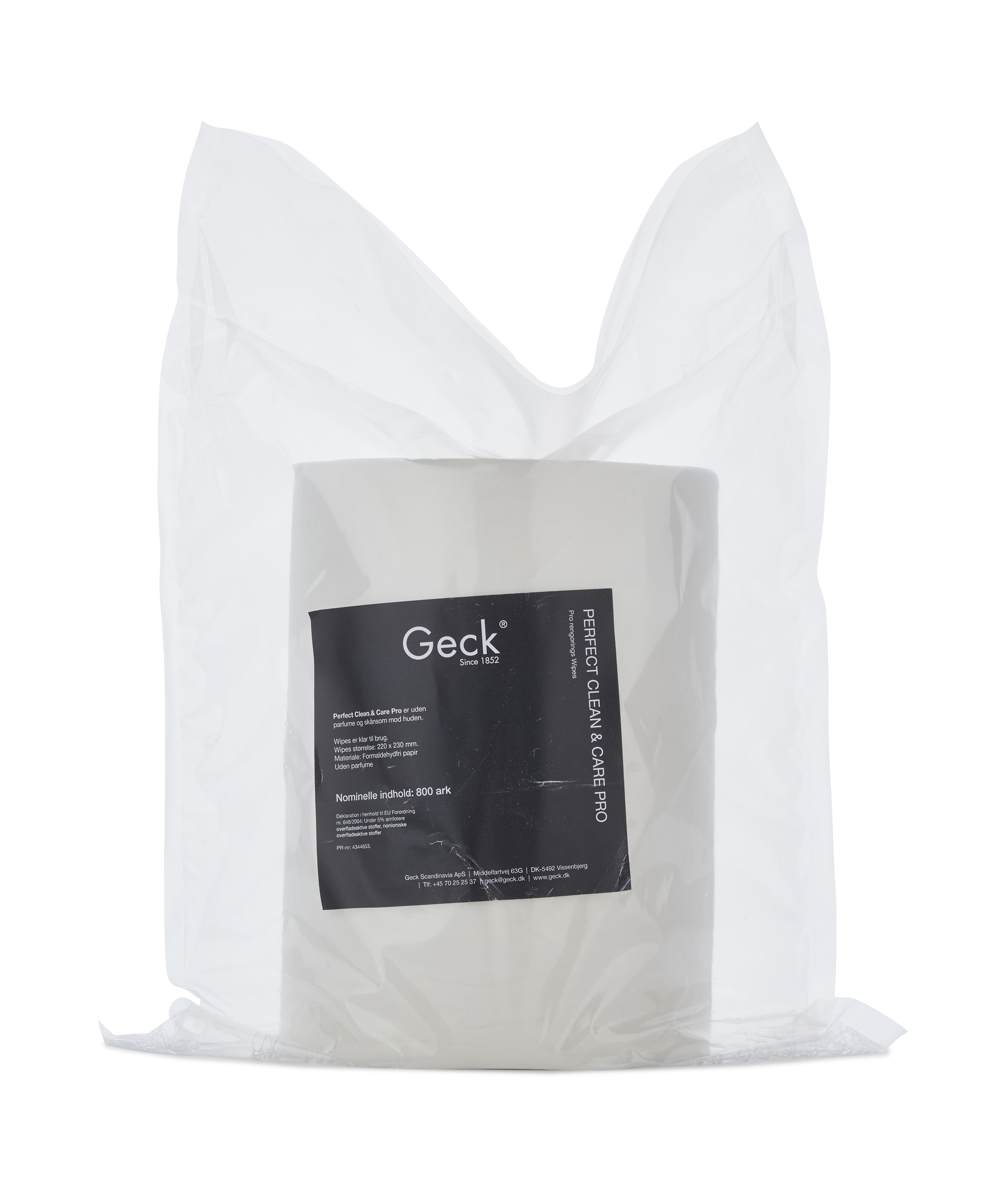 wet wipes in strong paper material perforated